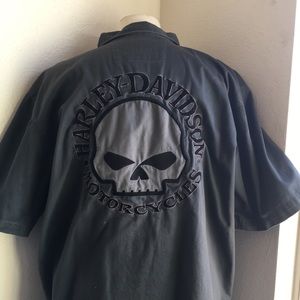 Authentic Harley Davidson 2007 Skull Button Down